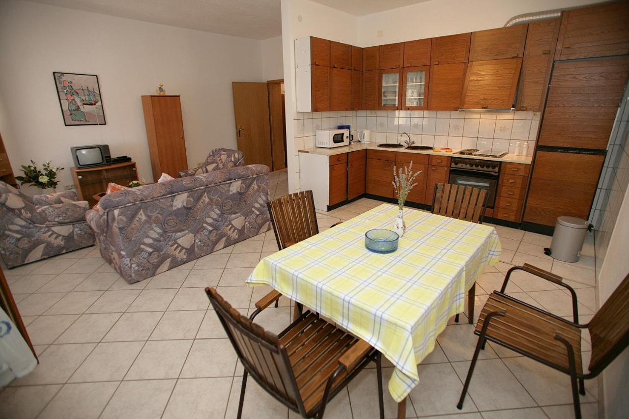 Apartamento House Peri Trogir Exterior foto