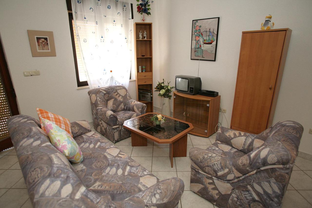 Apartamento House Peri Trogir Exterior foto